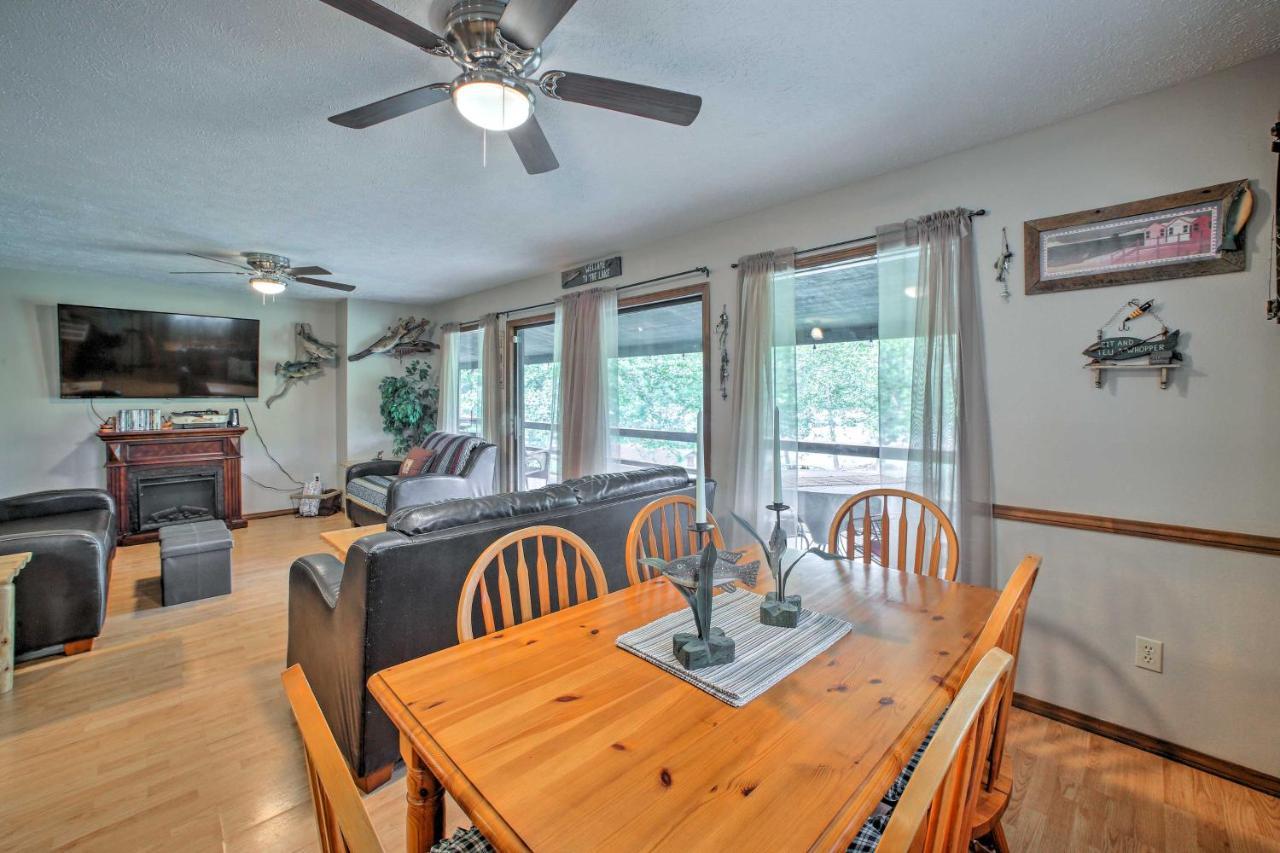 Lakefront Table Rock Home With Fire Pit! Golden Extérieur photo